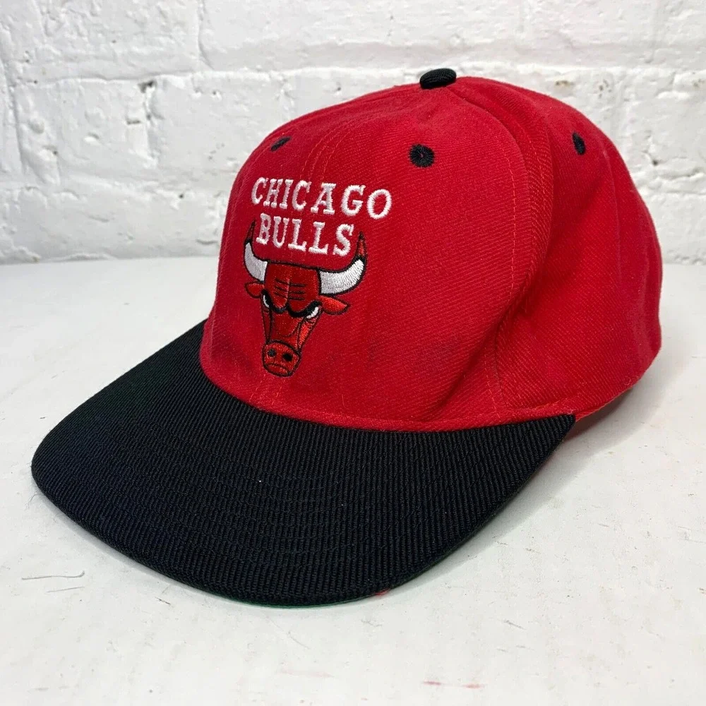 Vintage Chicago Bulls NBA Adidas Hat‎ Snapback Cap Red Black